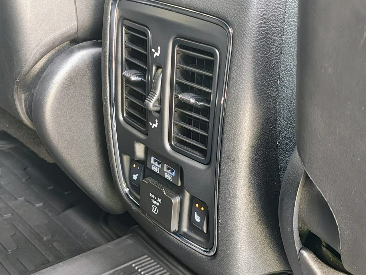 Jeep Grand Cherokee - Zdjęcie 42