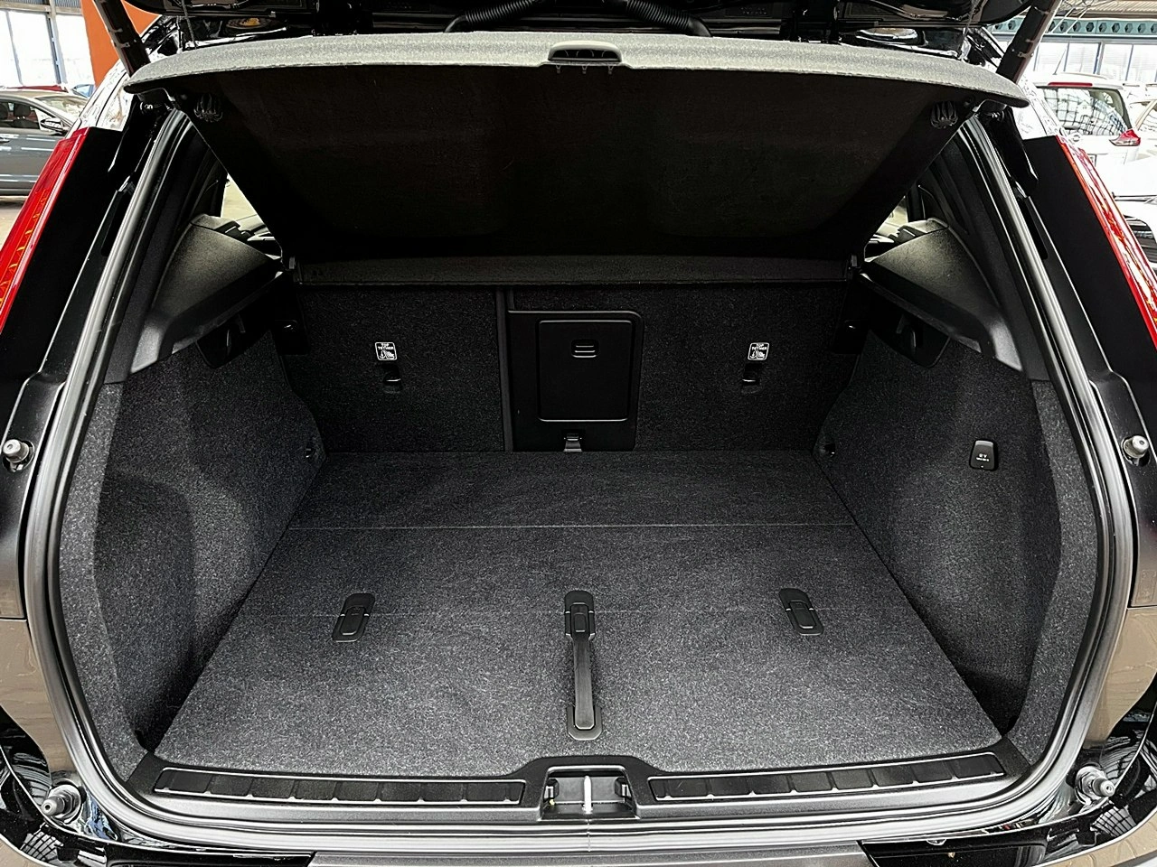 Volvo XC 40 - Zdjęcie 14
