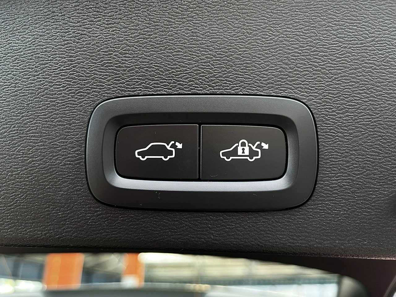 Volvo XC 40 - Zdjęcie 15