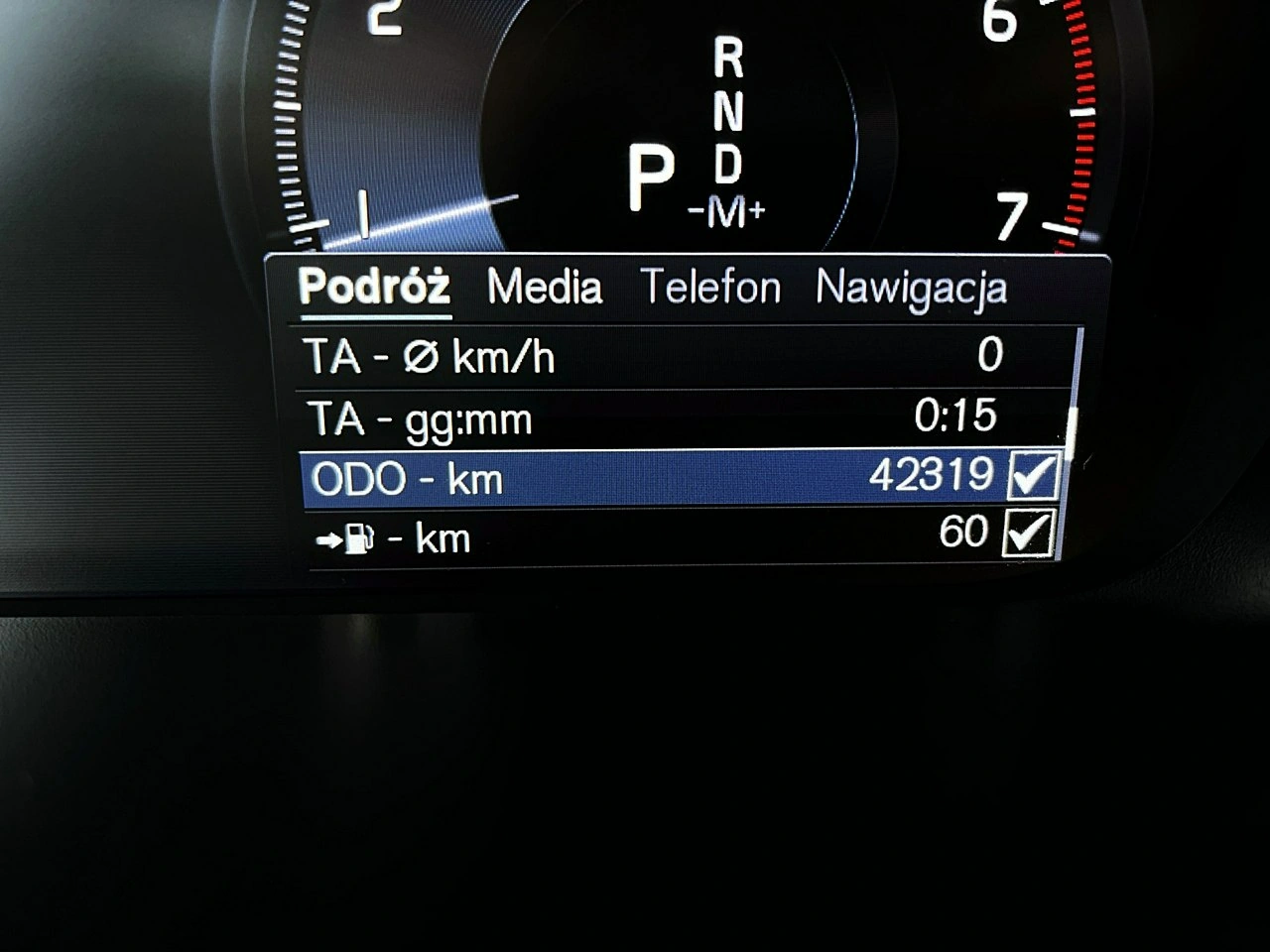 Volvo XC 40 - Zdjęcie 23
