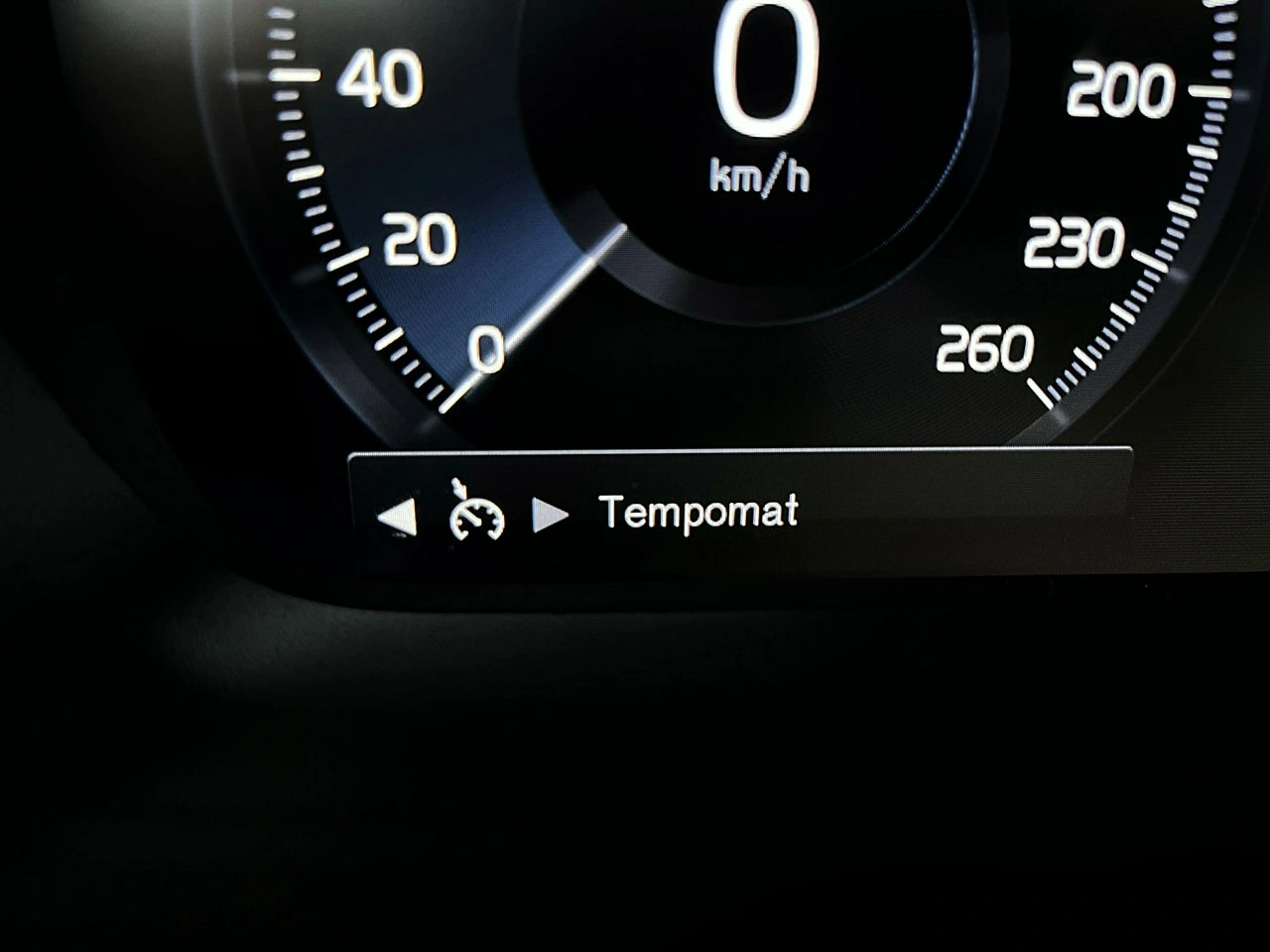 Volvo XC 40 - Zdjęcie 25