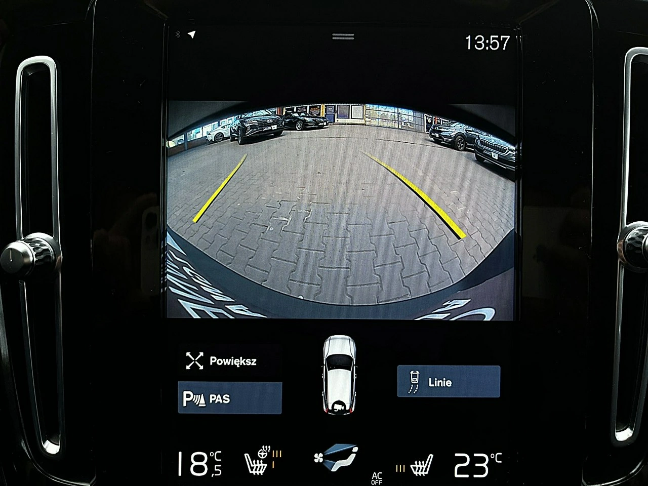 Volvo XC 40 - Zdjęcie 19