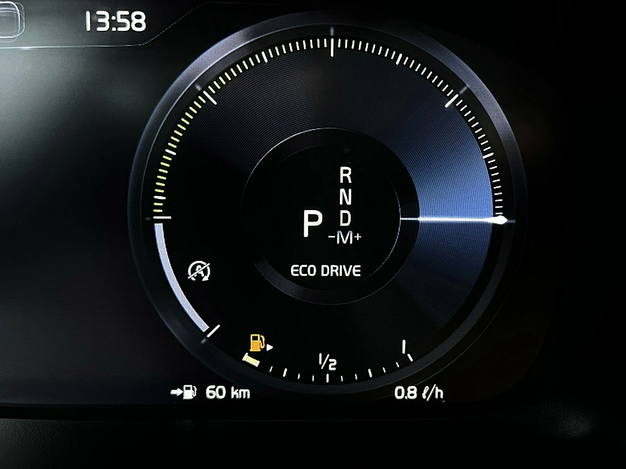 Volvo XC 40 - Zdjęcie 49