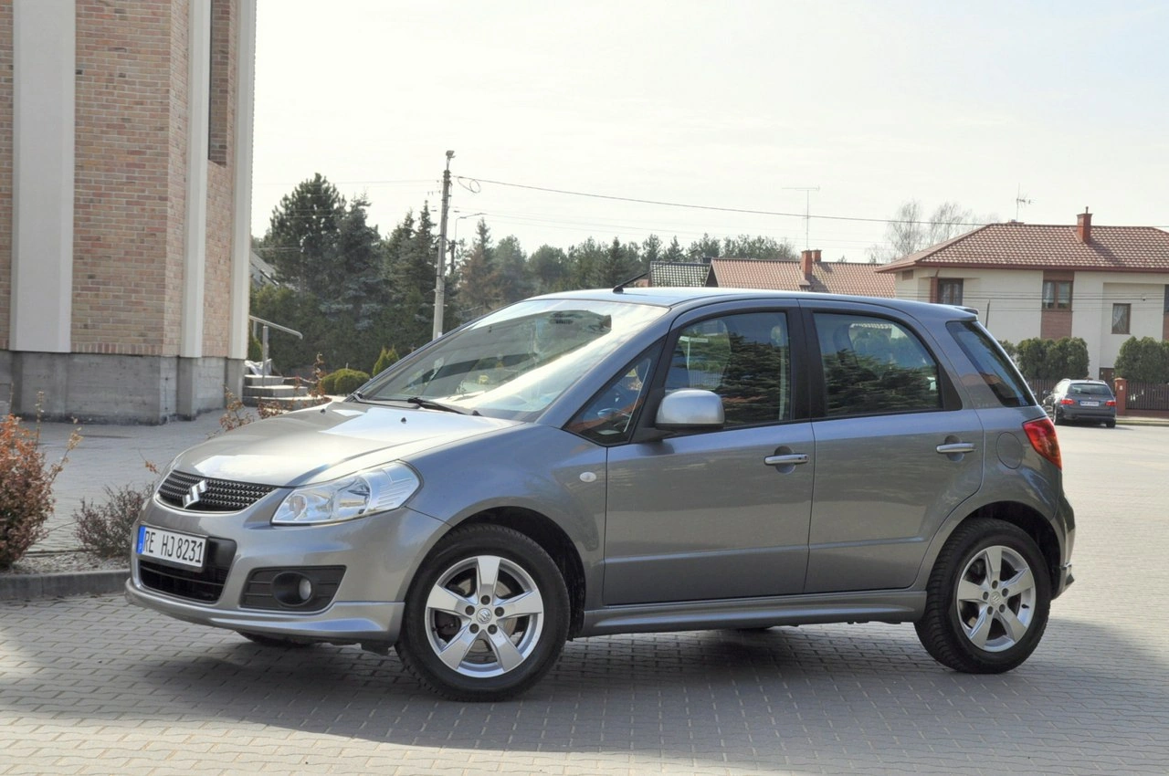 Suzuki SX4 - Zdjęcie 10