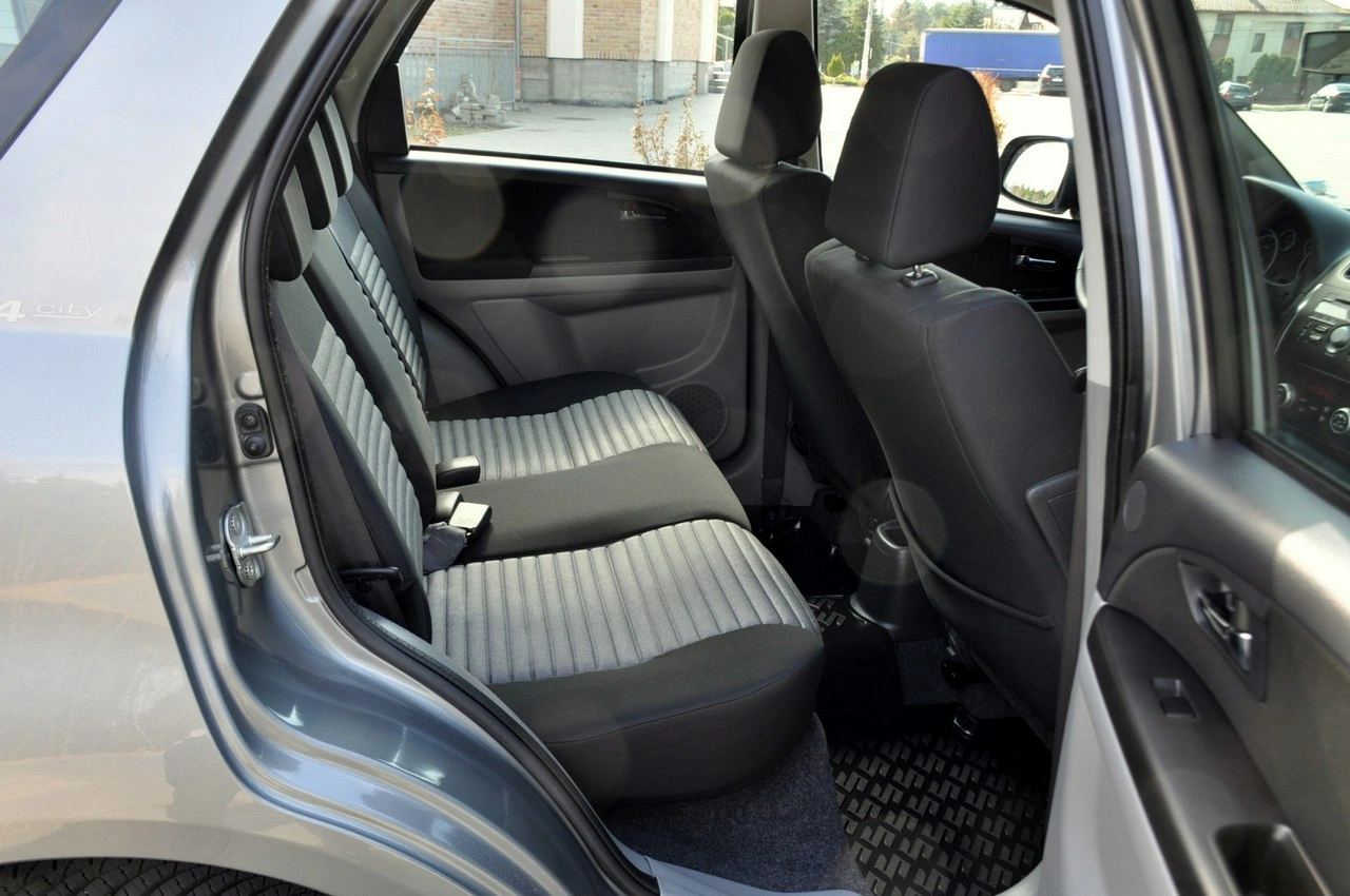 Suzuki SX4 - Zdjęcie 19