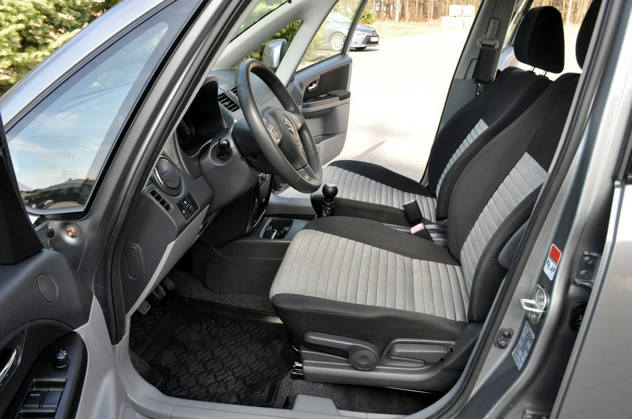 Suzuki SX4 - Zdjęcie 21