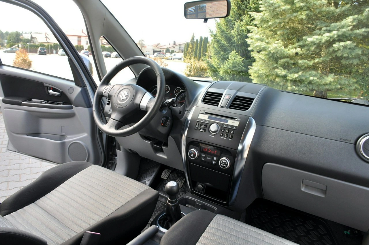 Suzuki SX4 - Zdjęcie 24