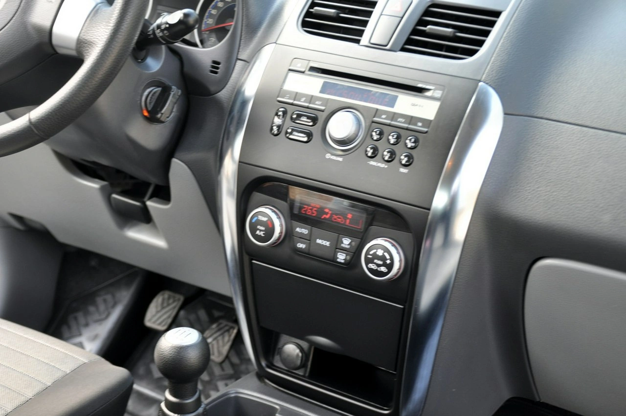 Suzuki SX4 - Zdjęcie 26