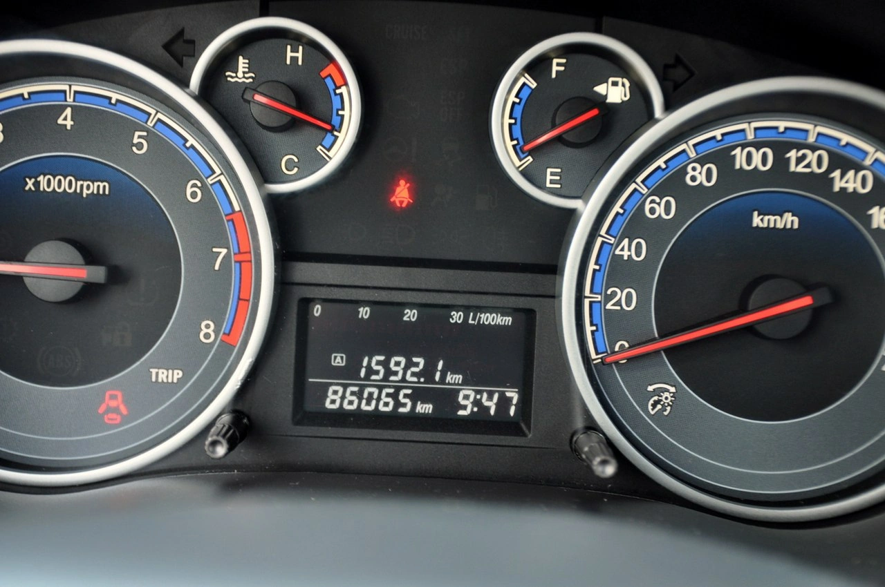 Suzuki SX4 - Zdjęcie 30
