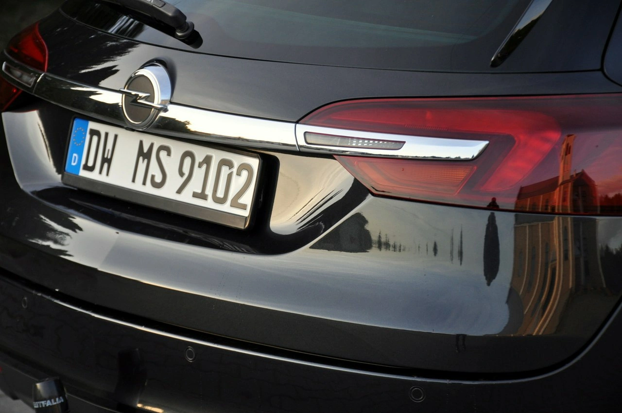 Opel Insignia - Zdjęcie 15