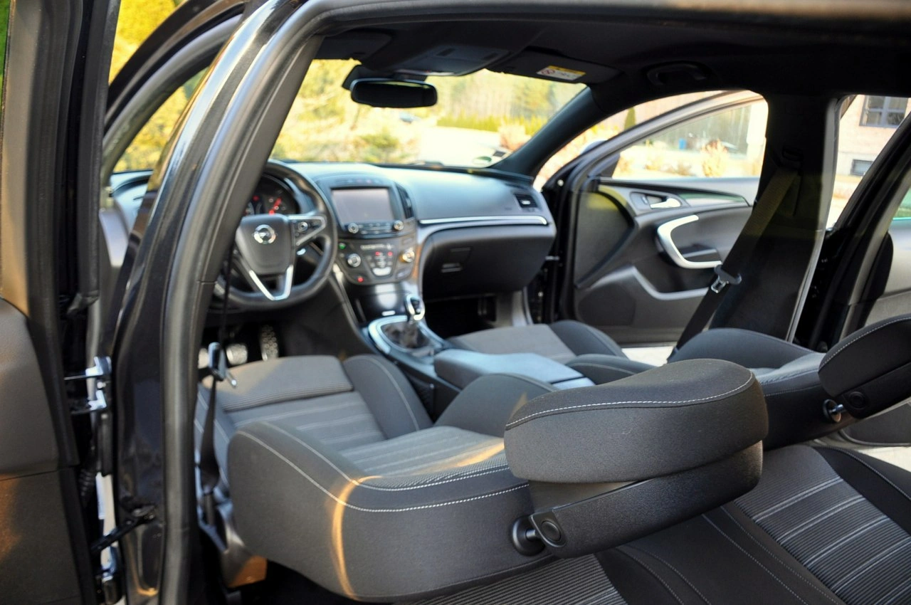 Opel Insignia - Zdjęcie 26
