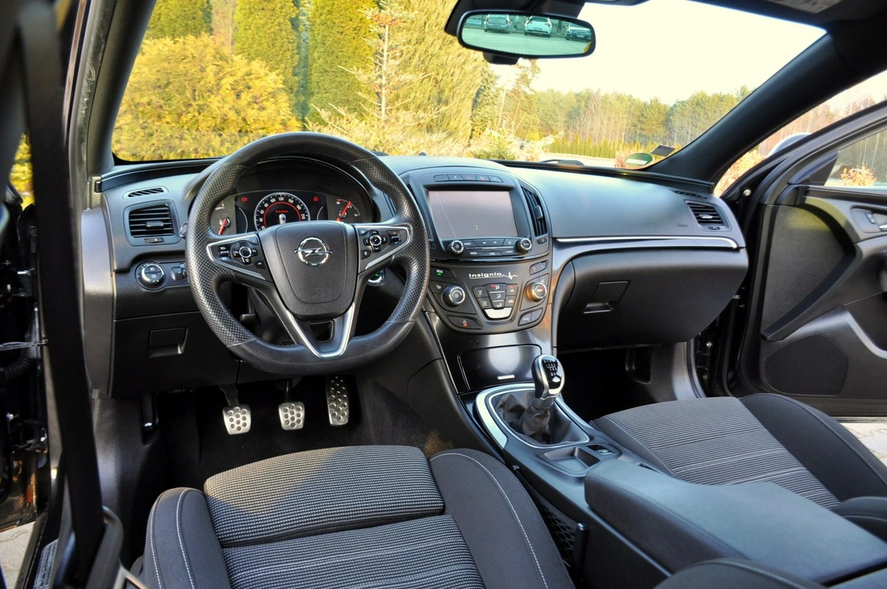 Opel Insignia - Zdjęcie 27