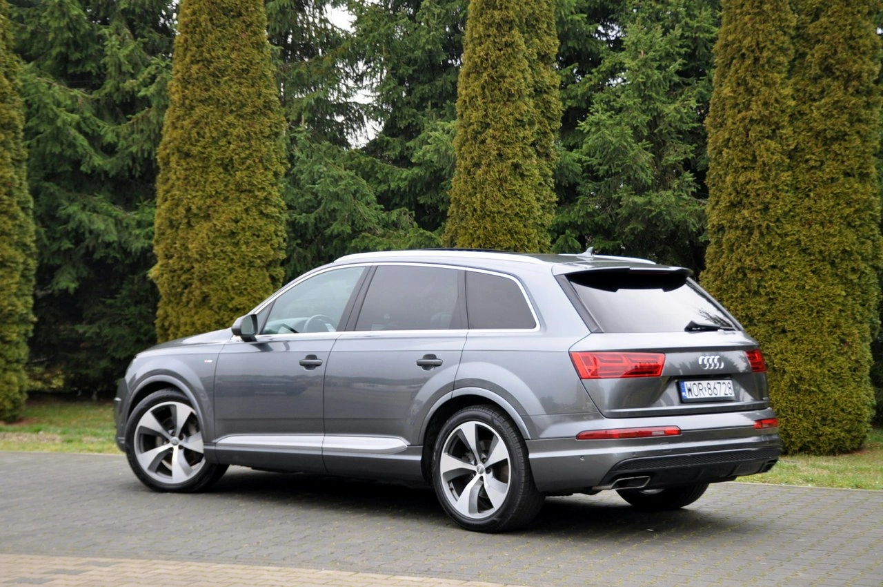 Audi Q7 - Zdjęcie 12