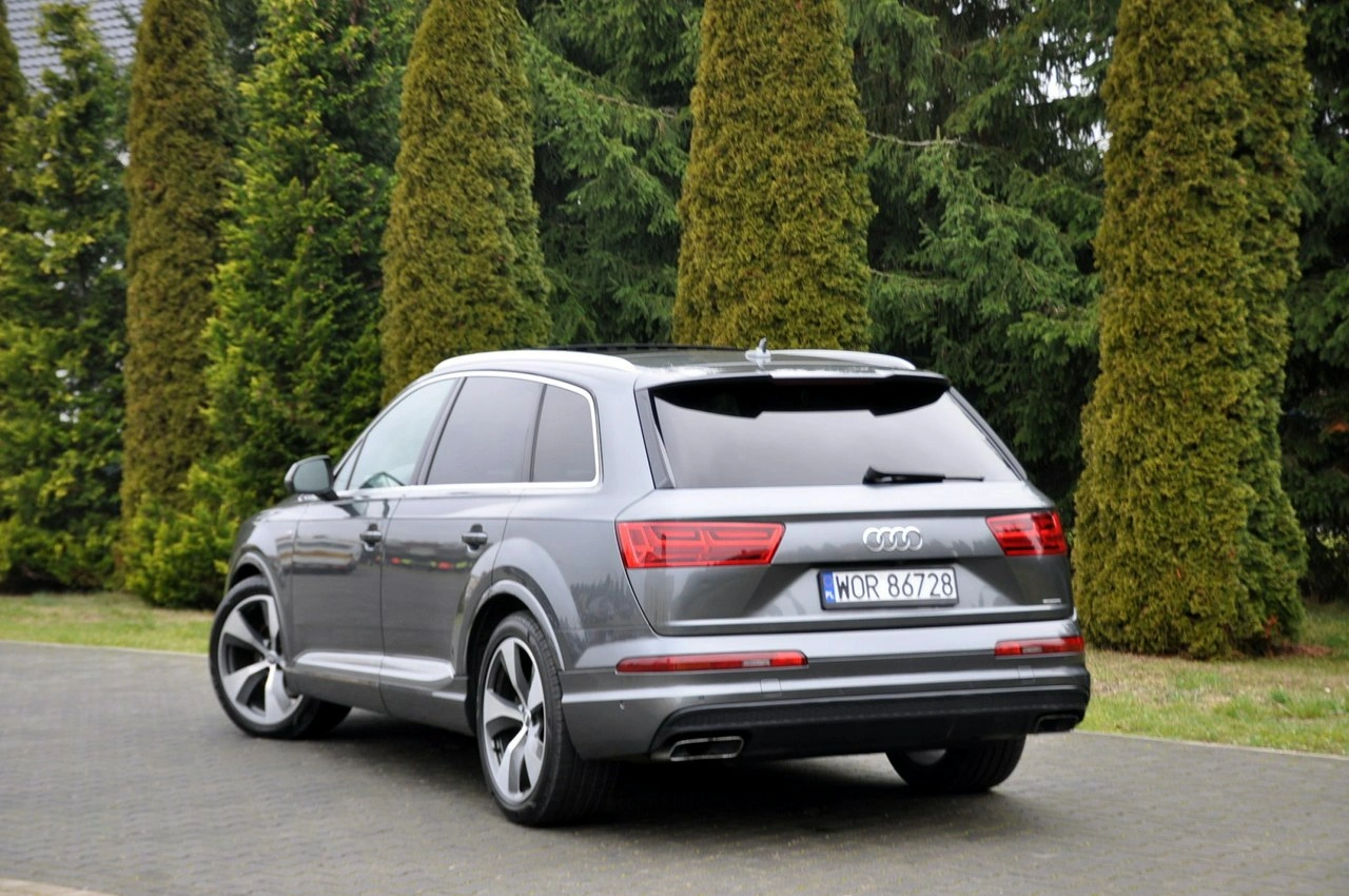 Audi Q7 - Zdjęcie 13