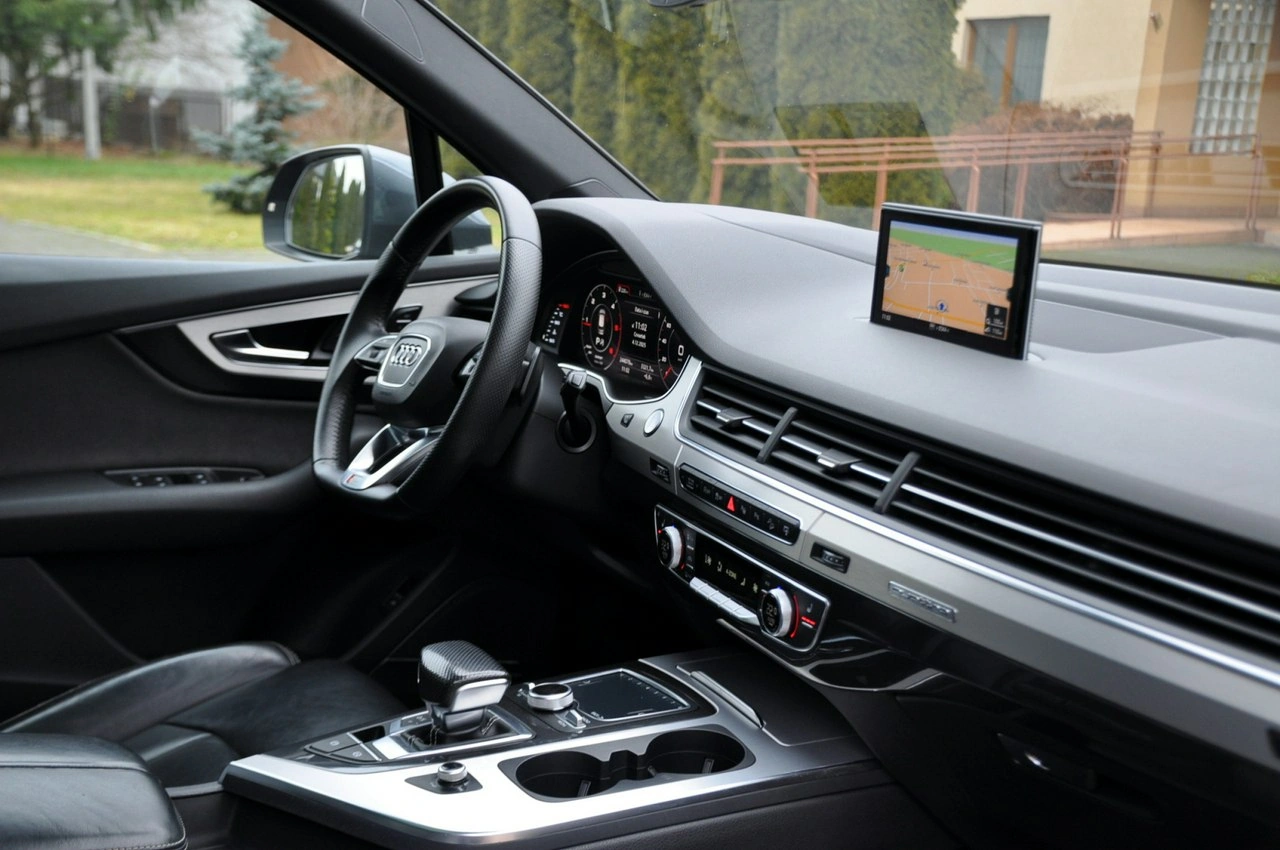 Audi Q7 - Zdjęcie 17