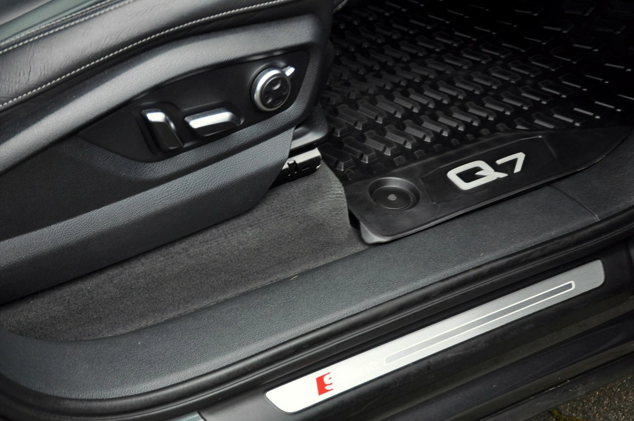 Audi Q7 - Zdjęcie 18