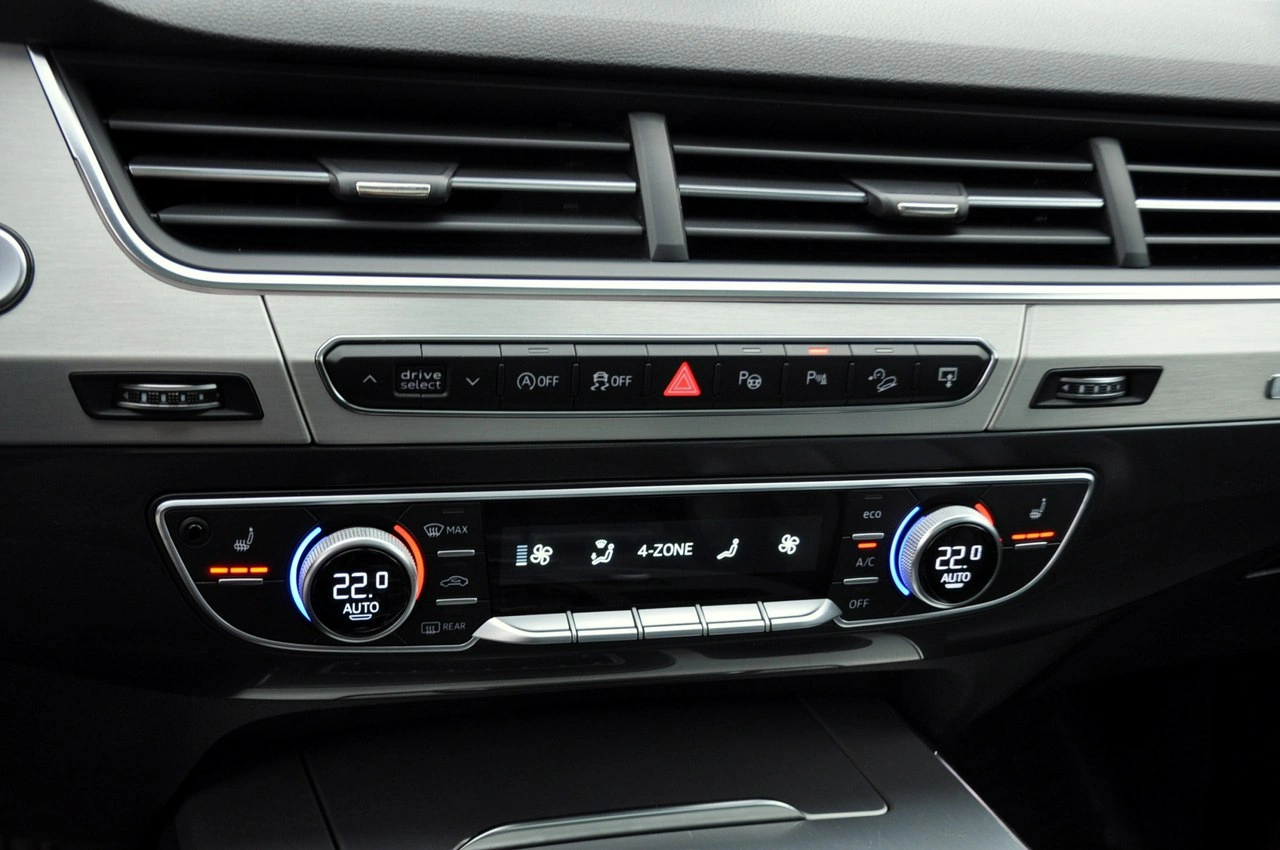 Audi Q7 - Zdjęcie 34