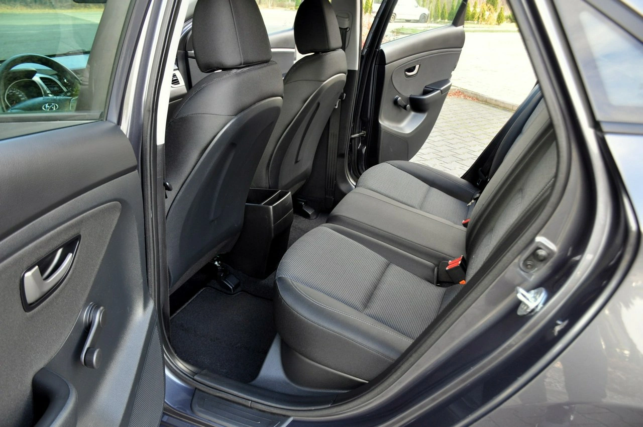 Hyundai i30 - Zdjęcie 19