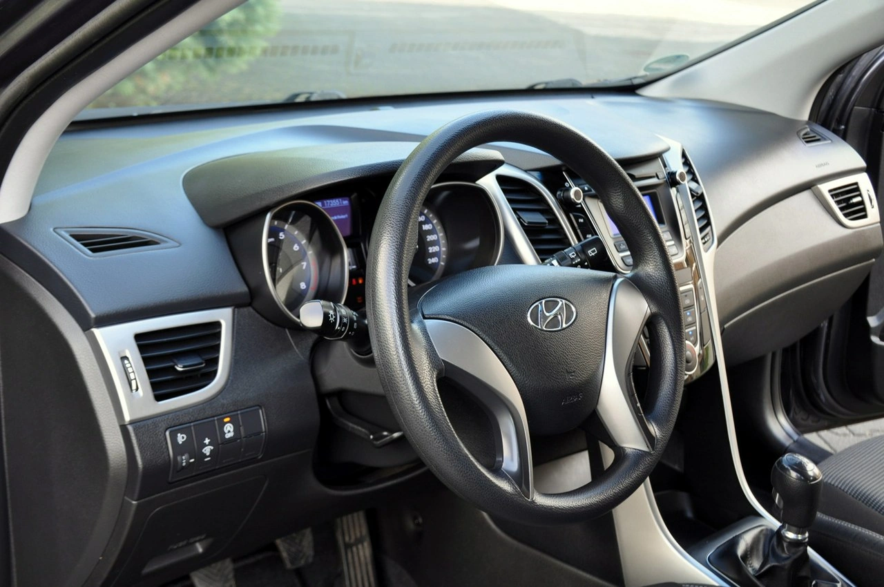 Hyundai i30 - Zdjęcie 21