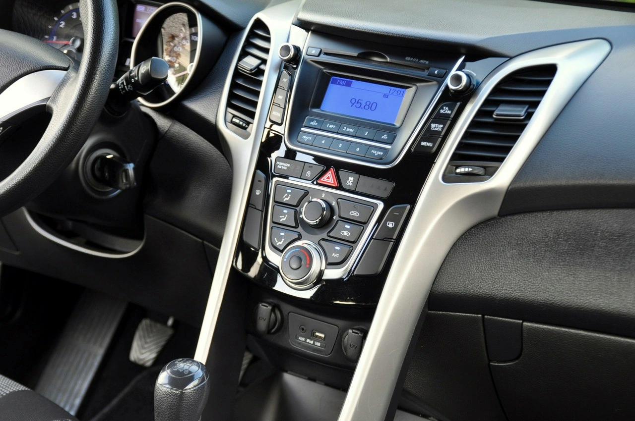 Hyundai i30 - Zdjęcie 25