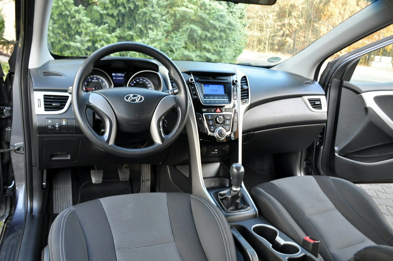 Hyundai i30 - Zdjęcie 27