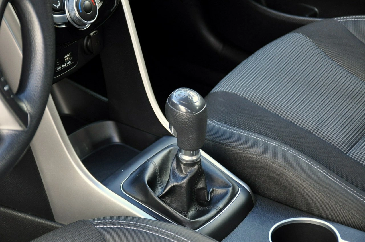 Hyundai i30 - Zdjęcie 32