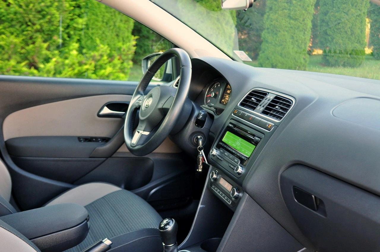 Volkswagen Polo - Zdjęcie 18