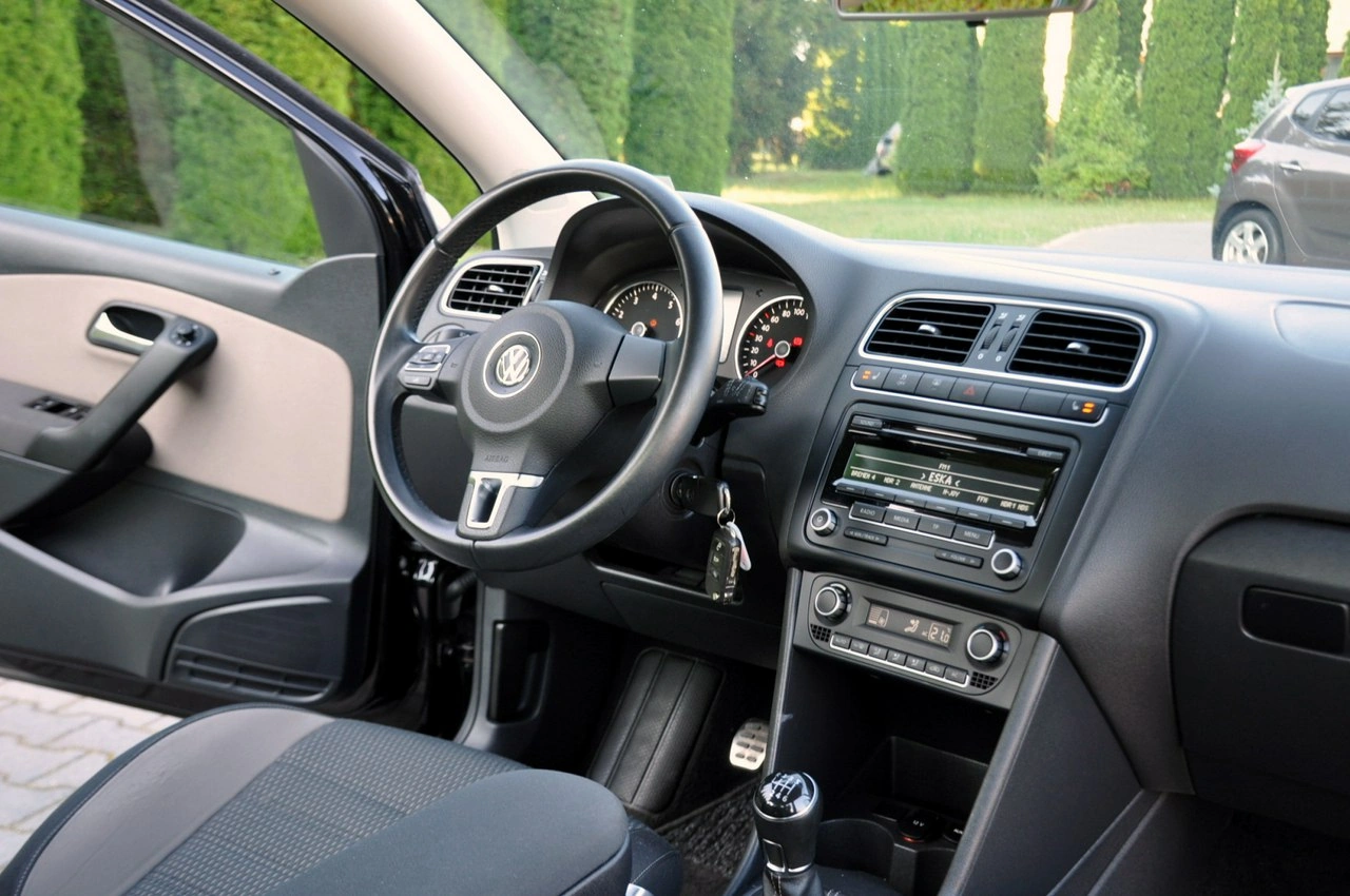Volkswagen Polo - Zdjęcie 25