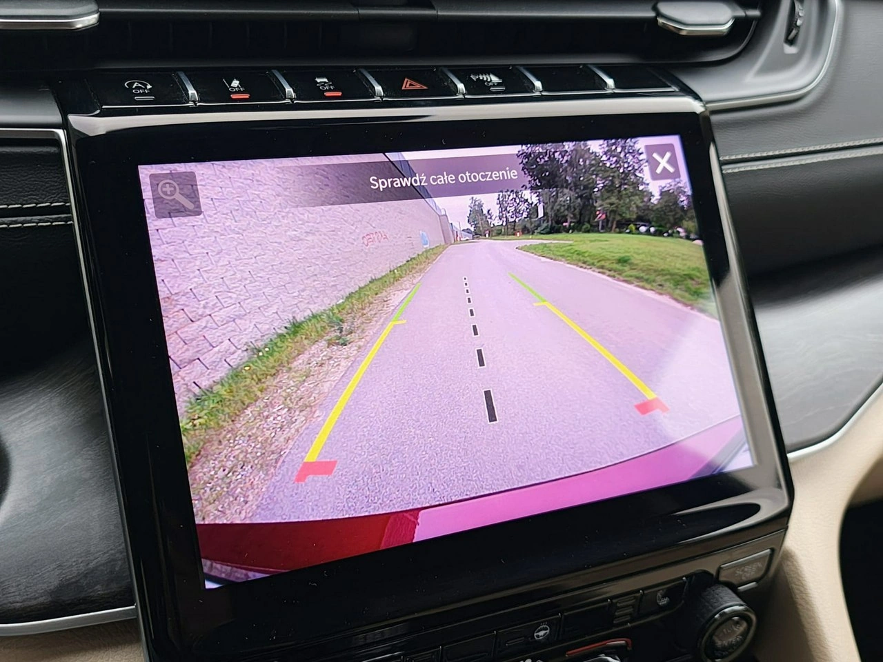 Jeep Grand Cherokee - Zdjęcie 10