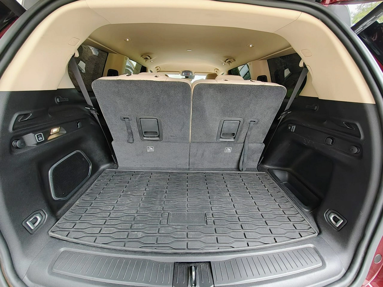 Jeep Grand Cherokee - Zdjęcie 37