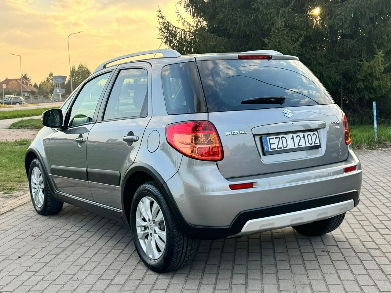 Suzuki SX4 - Zdjęcie 10