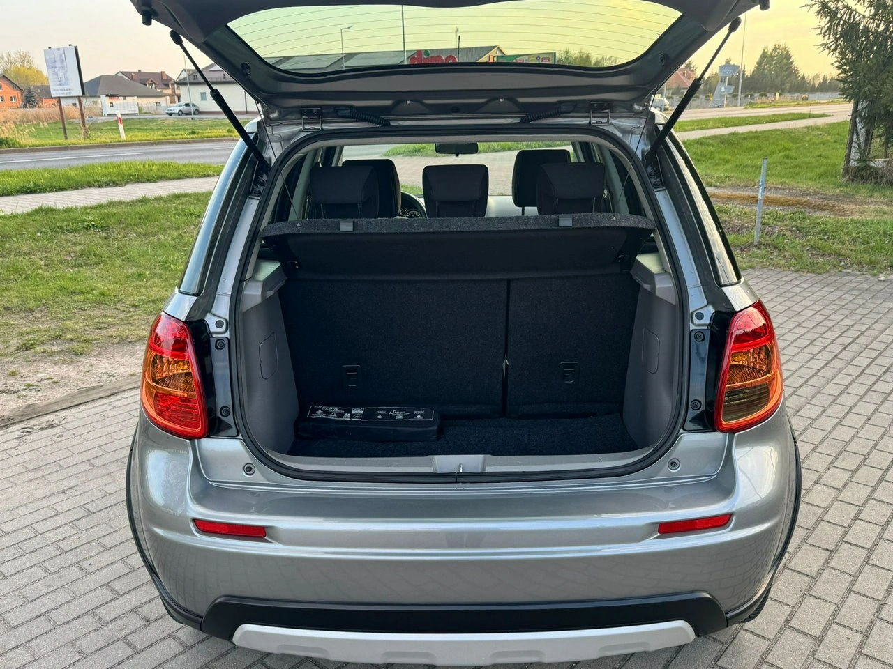 Suzuki SX4 - Zdjęcie 27