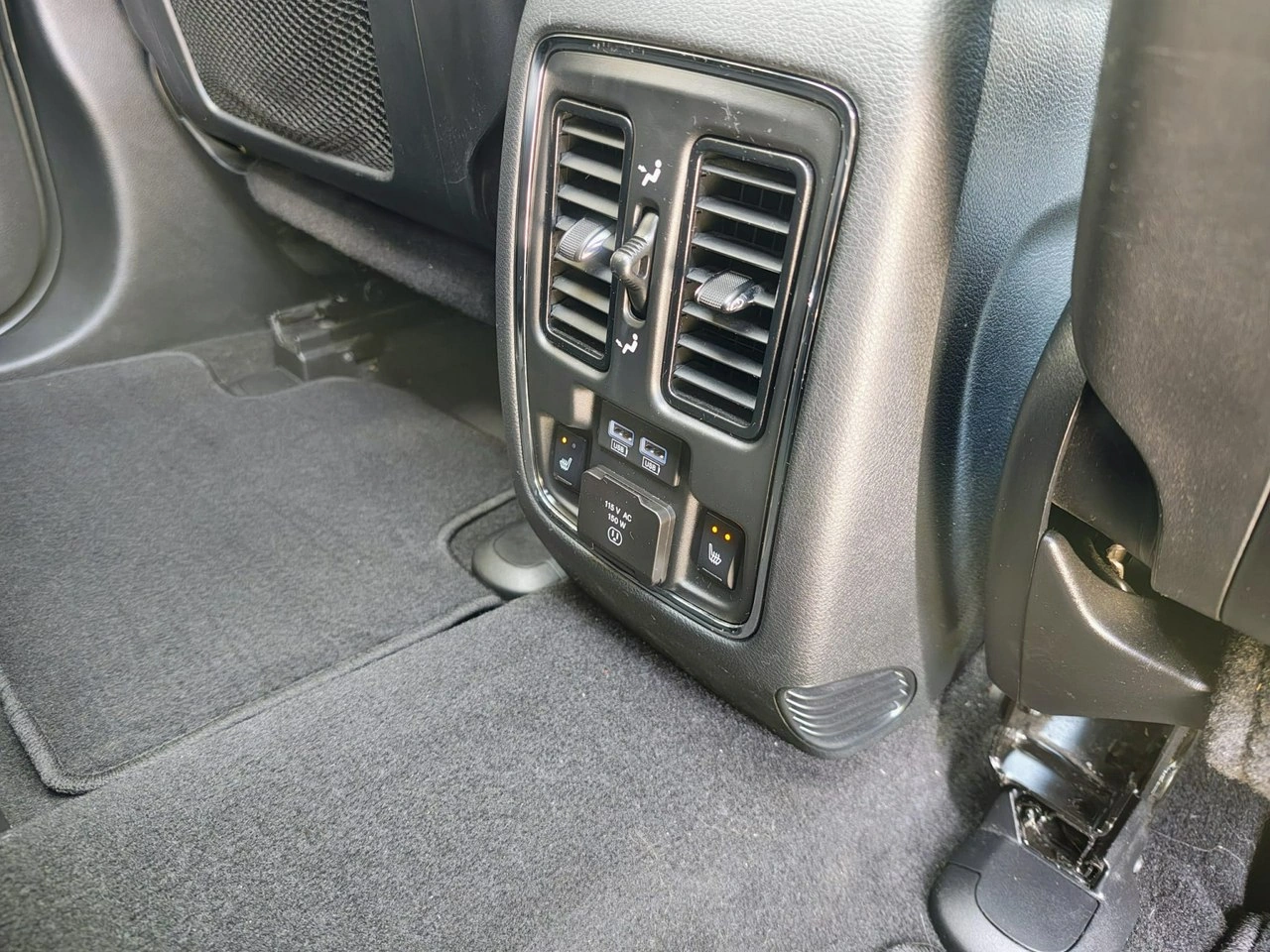 Jeep Grand Cherokee - Zdjęcie 17