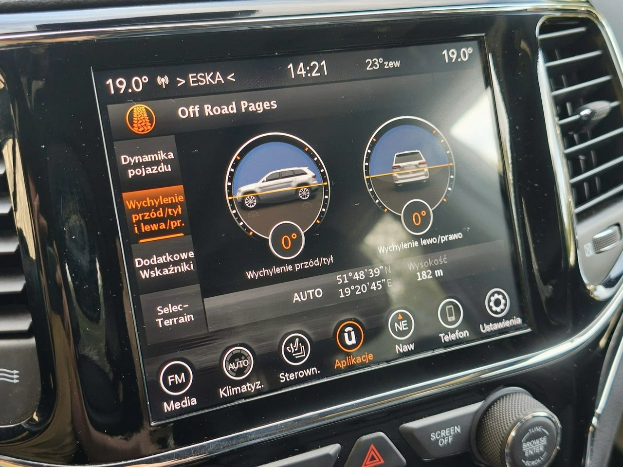 Jeep Grand Cherokee - Zdjęcie 21