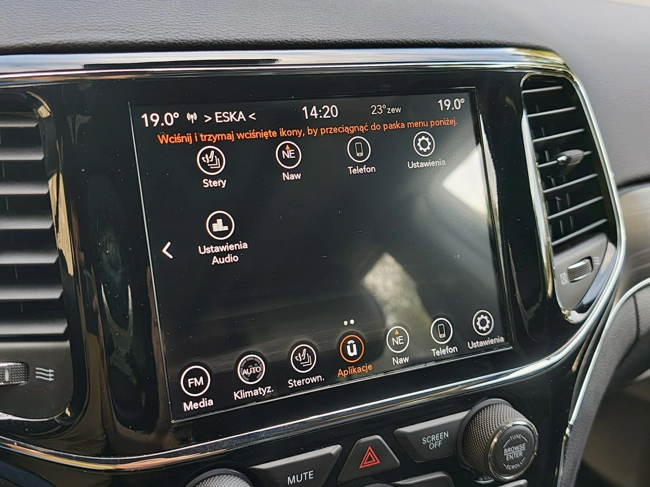 Jeep Grand Cherokee - Zdjęcie 30