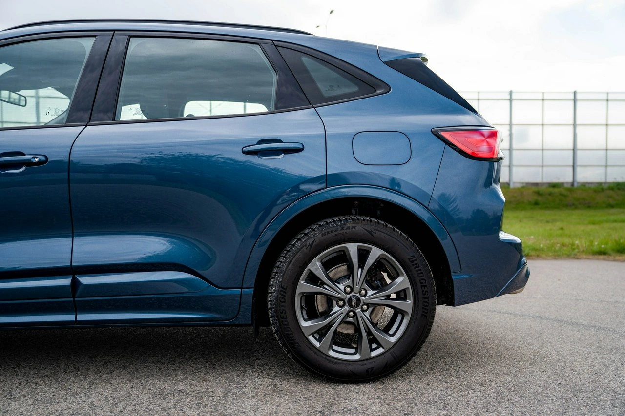Ford Kuga - Zdjęcie 11