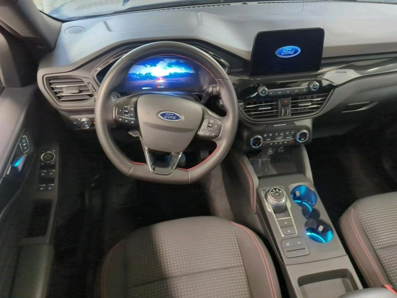 Ford Kuga - Zdjęcie 5