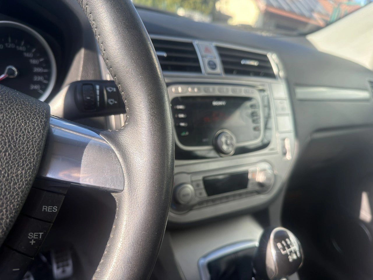 Ford Kuga - Zdjęcie 11