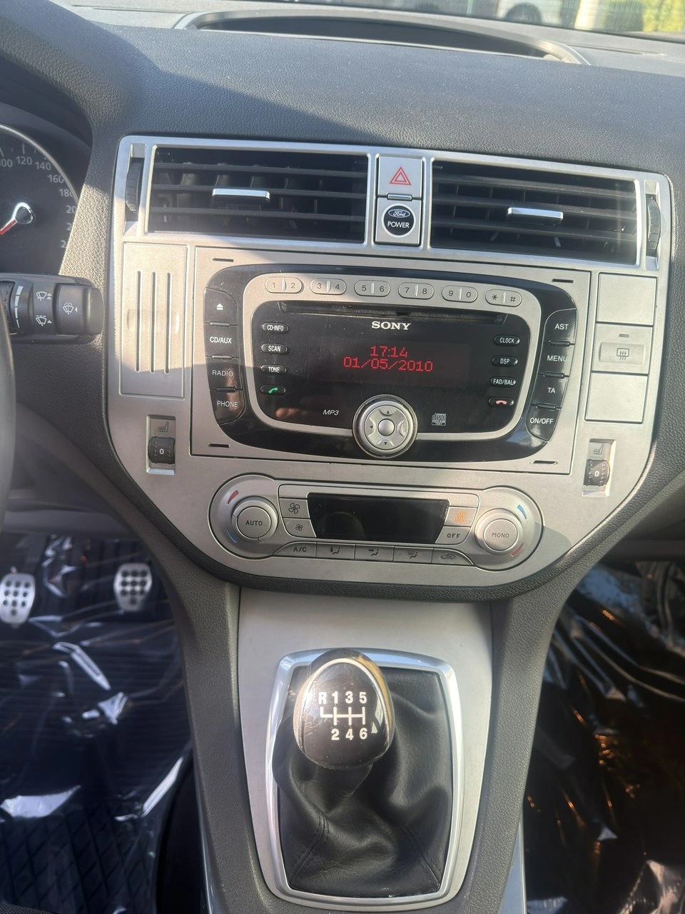 Ford Kuga - Zdjęcie 12