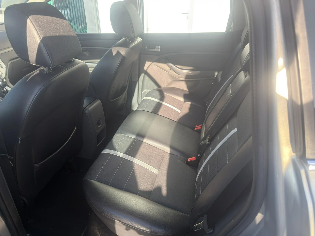 Ford Kuga - Zdjęcie 7