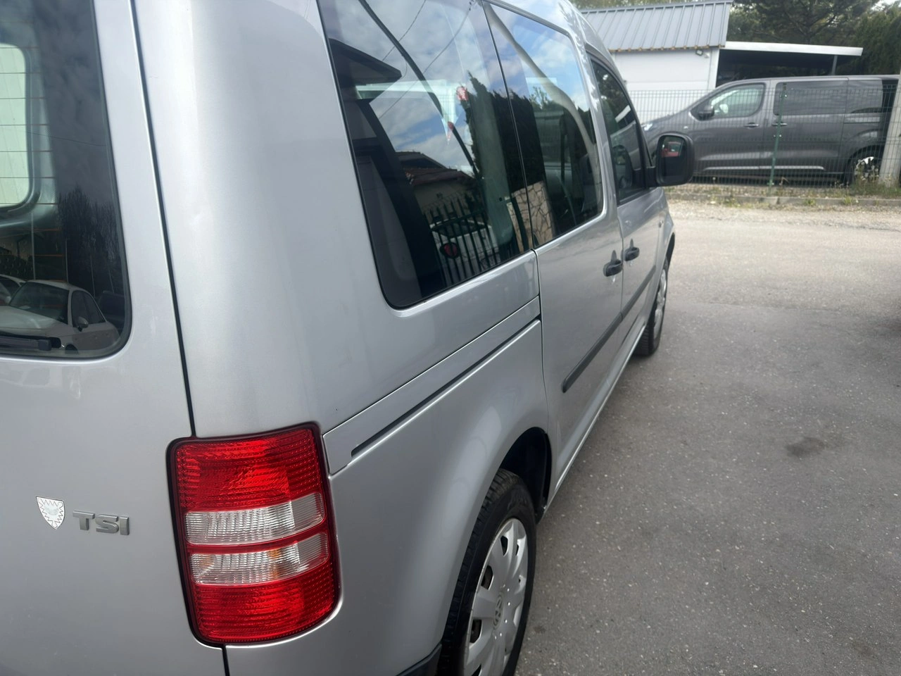 Volkswagen Caddy - Zdjęcie 3