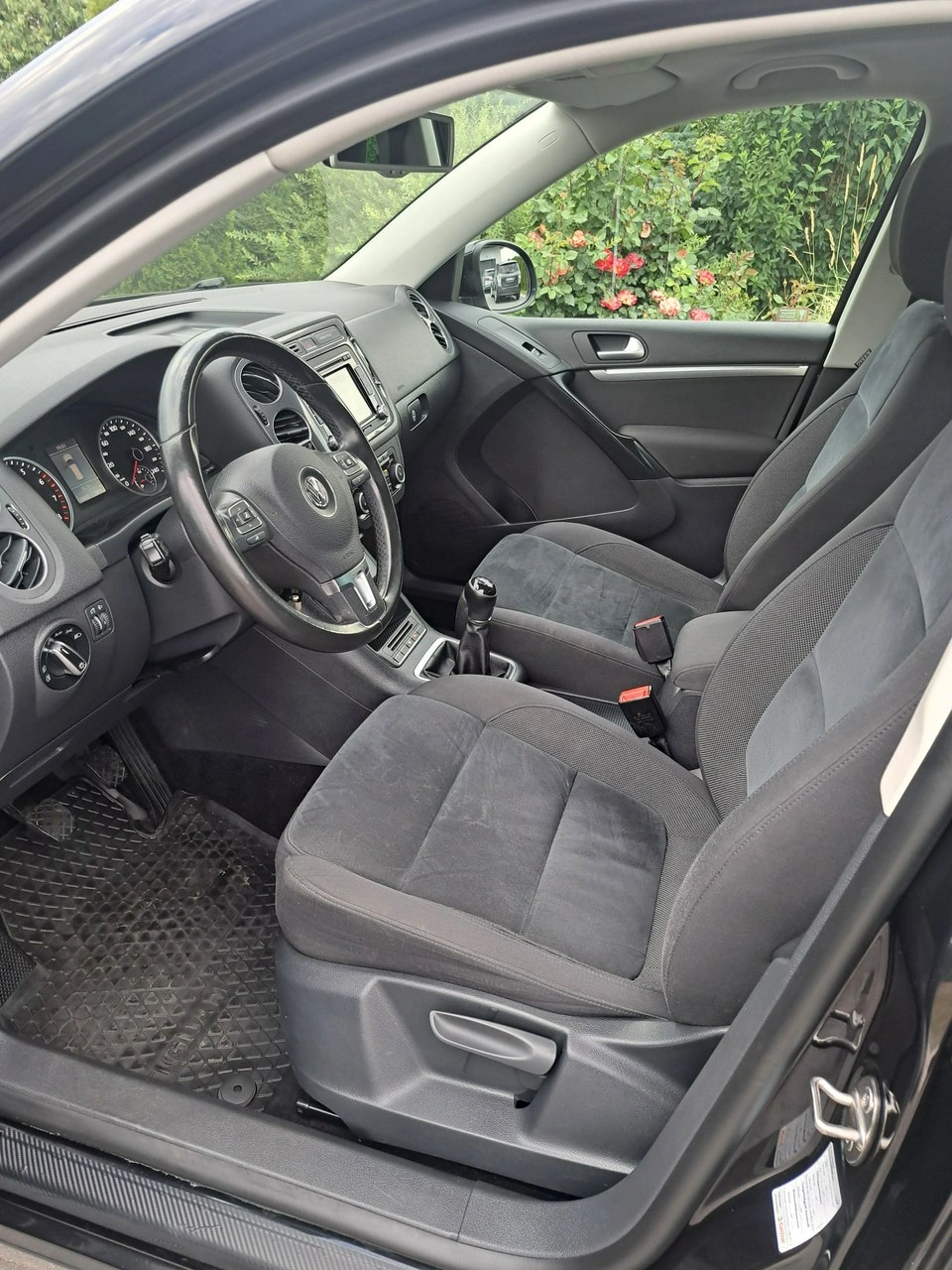Volkswagen Tiguan - Zdjęcie 12