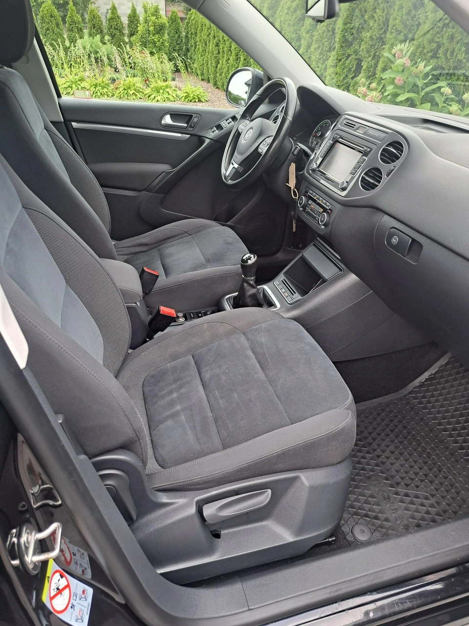 Volkswagen Tiguan - Zdjęcie 14