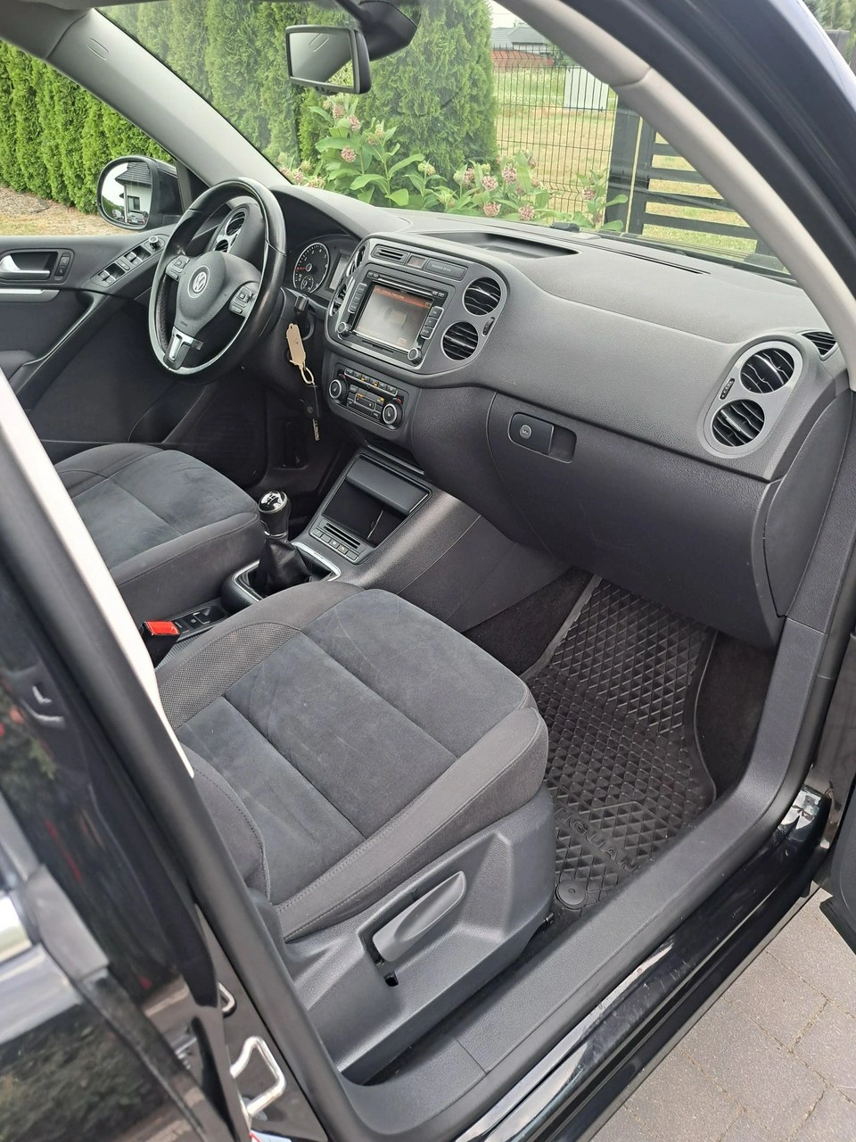 Volkswagen Tiguan - Zdjęcie 15