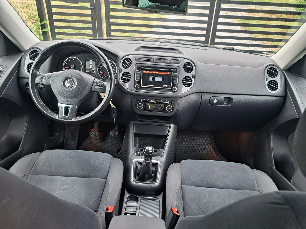 Volkswagen Tiguan - Zdjęcie 17