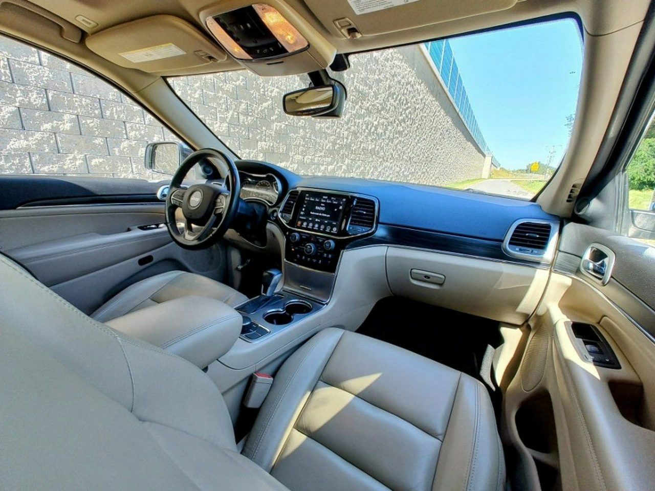 Jeep Grand Cherokee - Zdjęcie 11