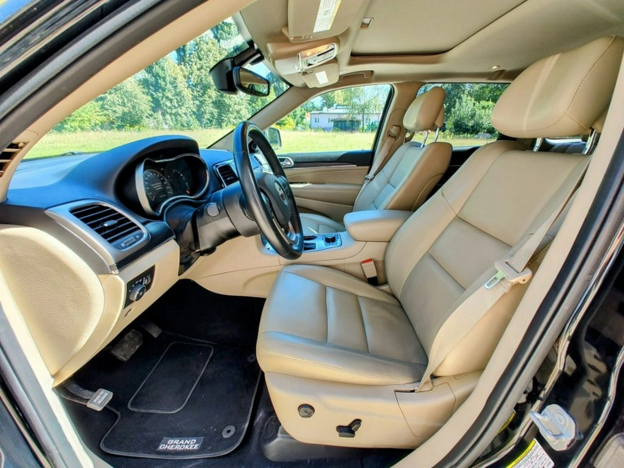 Jeep Grand Cherokee - Zdjęcie 12