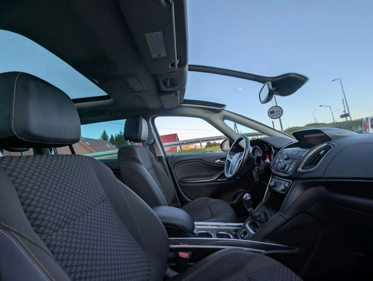 Opel Zafira - Zdjęcie 16