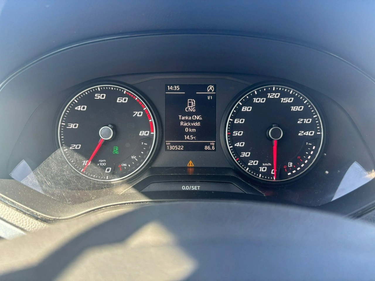 Seat Arona - Zdjęcie 9