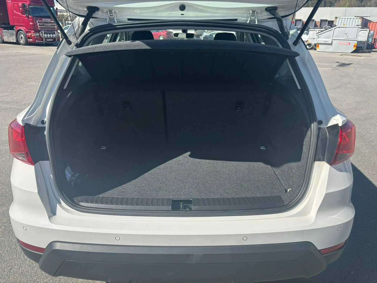Seat Arona - Zdjęcie 15